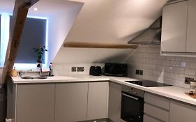 Apartment 4, 1 Laura Place
